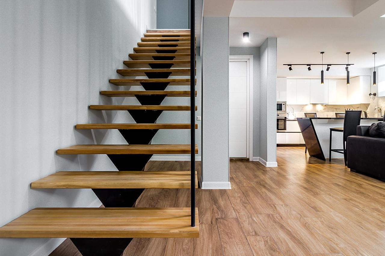 Modern Apartment In Old Tbilisi Esterno foto