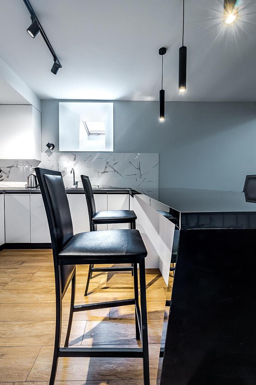 Modern Apartment In Old Tbilisi Esterno foto