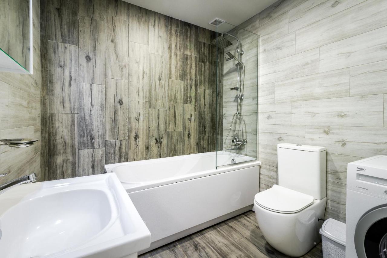 Modern Apartment In Old Tbilisi Esterno foto