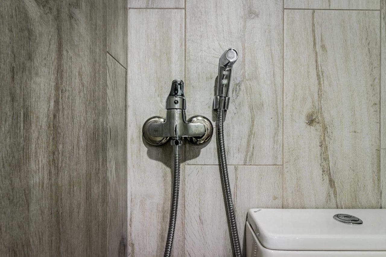 Modern Apartment In Old Tbilisi Esterno foto