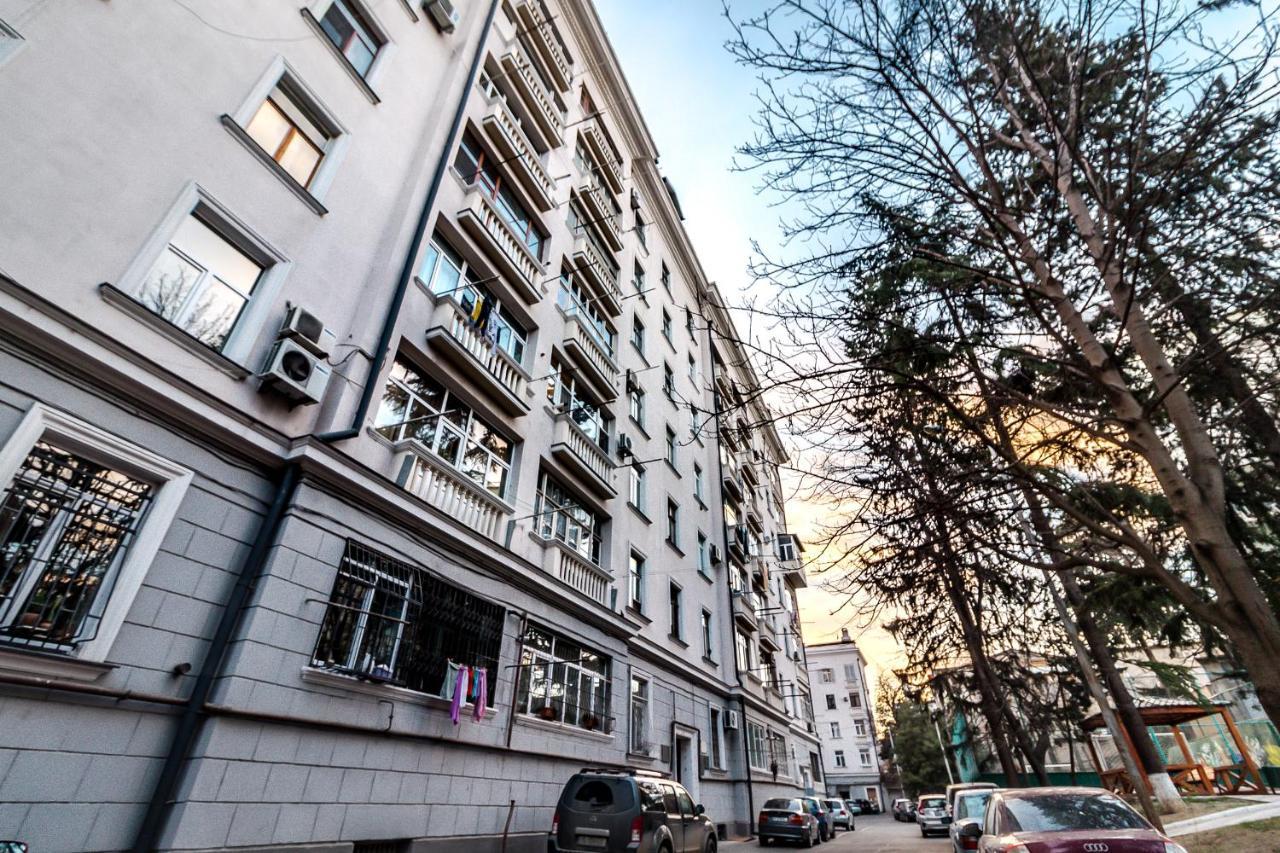 Modern Apartment In Old Tbilisi Esterno foto